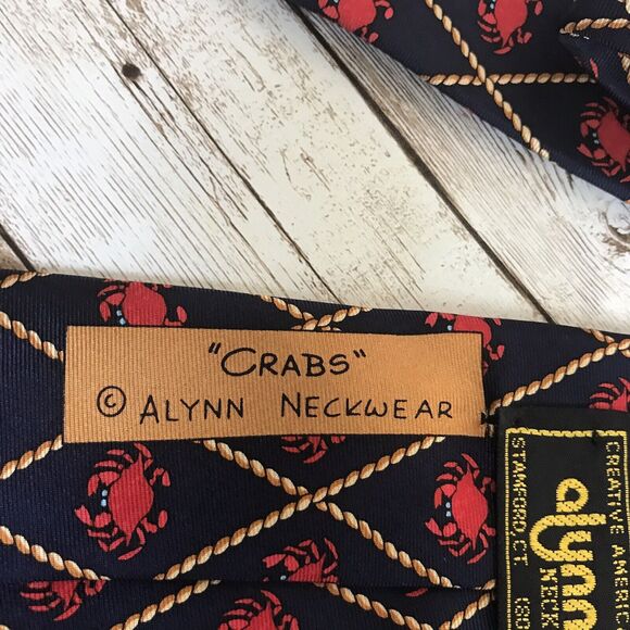 Alynn Neckwear Crabs Men's Neck Tie - Picture 5 of 5